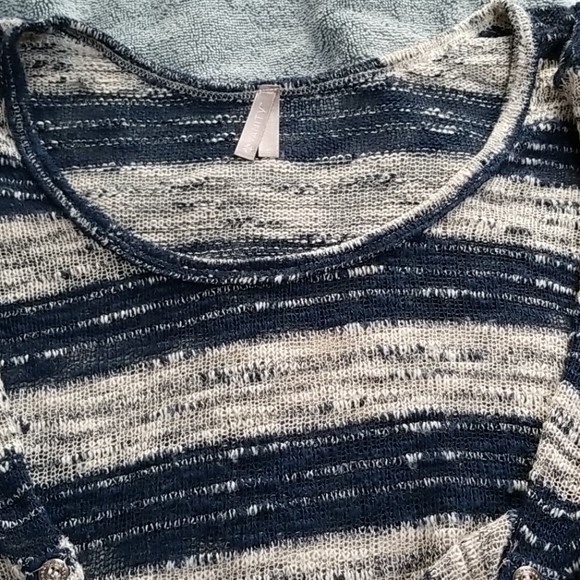 Vanity sweater - Picture 3 of 4